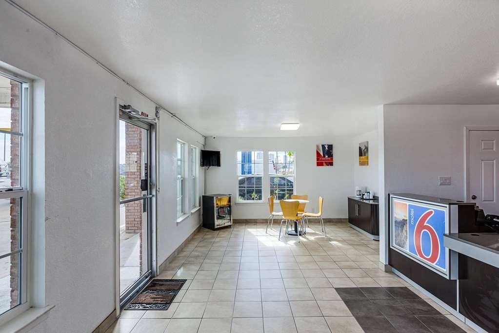Motel 6 Fort Worth - Northside İç mekan fotoğraf