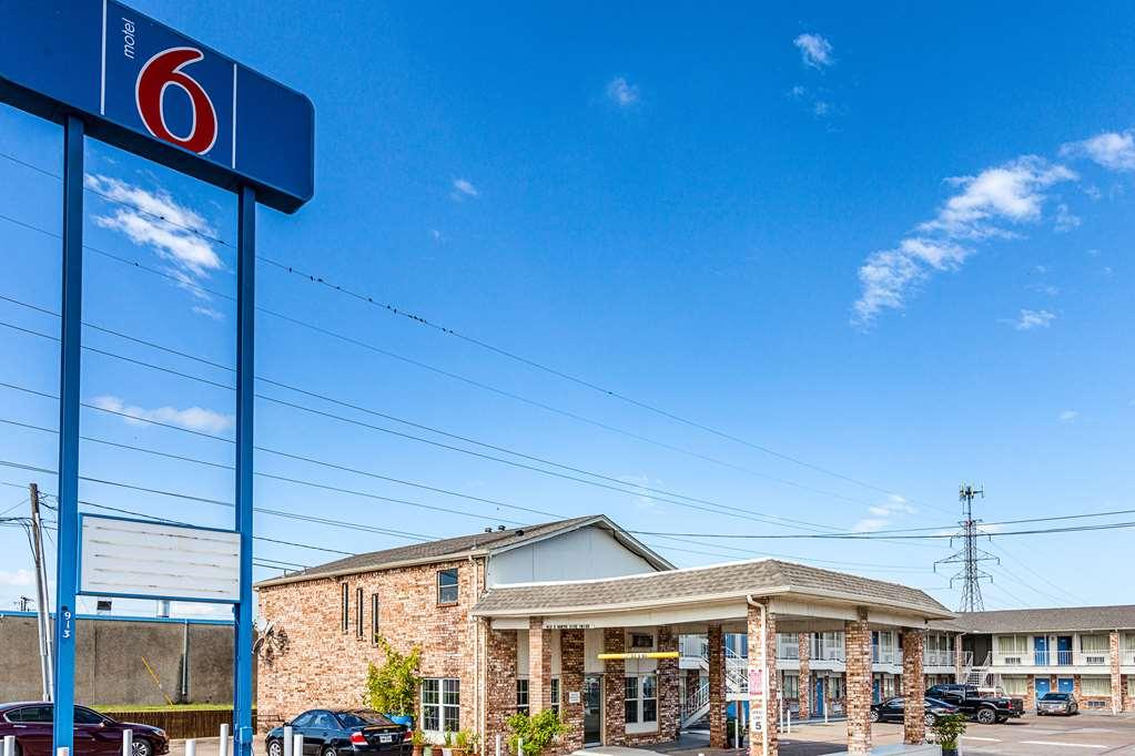 Motel 6 Fort Worth - Northside Dış mekan fotoğraf