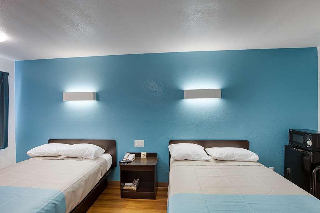 Motel 6 Fort Worth - Northside Oda fotoğraf