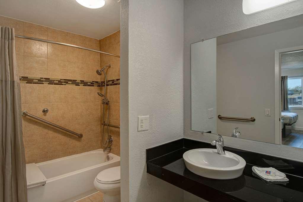 Motel 6 Fort Worth - Northside Dış mekan fotoğraf