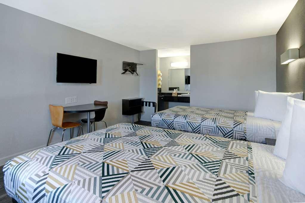 Motel 6 Fort Worth - Northside Oda fotoğraf