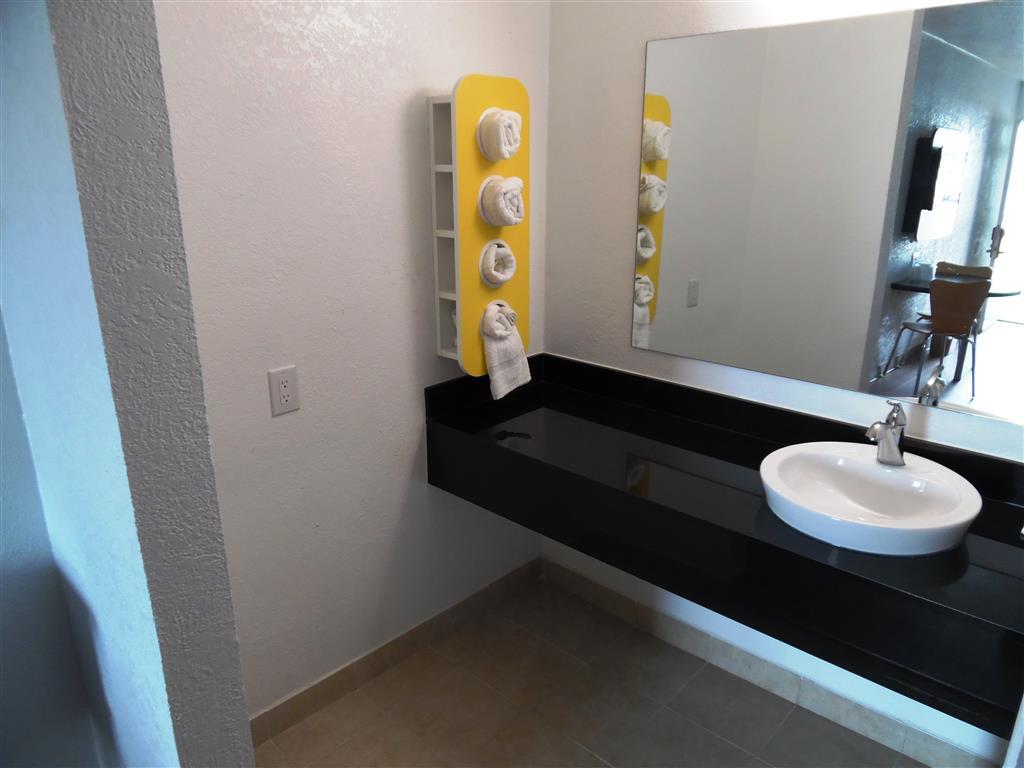 Motel 6 Fort Worth - Northside Oda fotoğraf