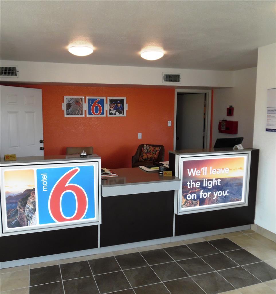 Motel 6 Fort Worth - Northside İç mekan fotoğraf